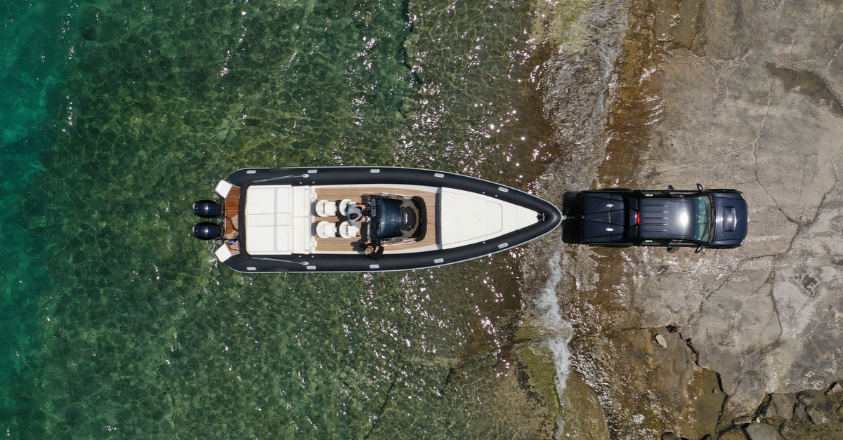 Import Boat Into Canada